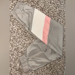 sports pants really comfy and cute